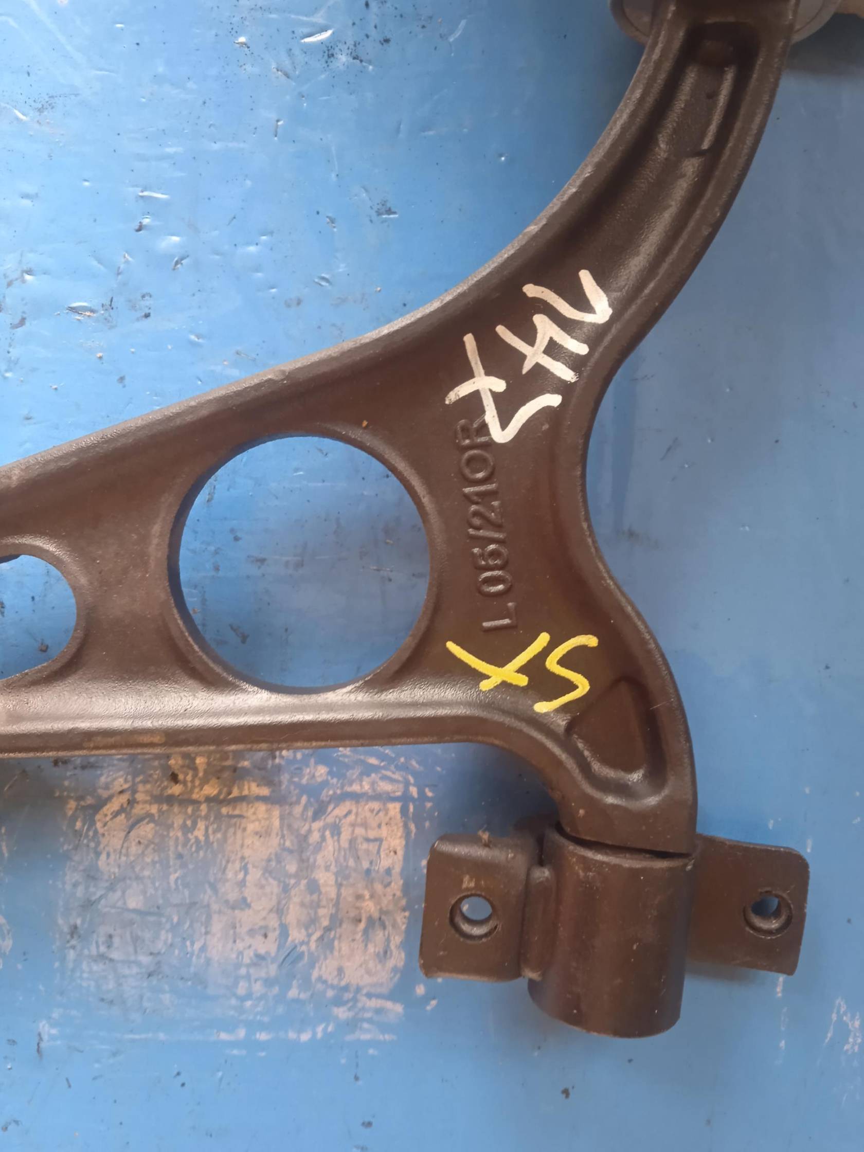 Braccio oscillante inf. sosp. ant. sx.